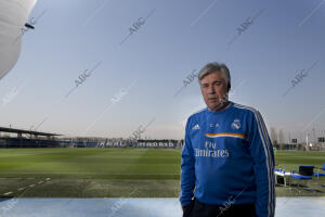 Entrecista A Carlo Ancelotti entrenador del real Madrid