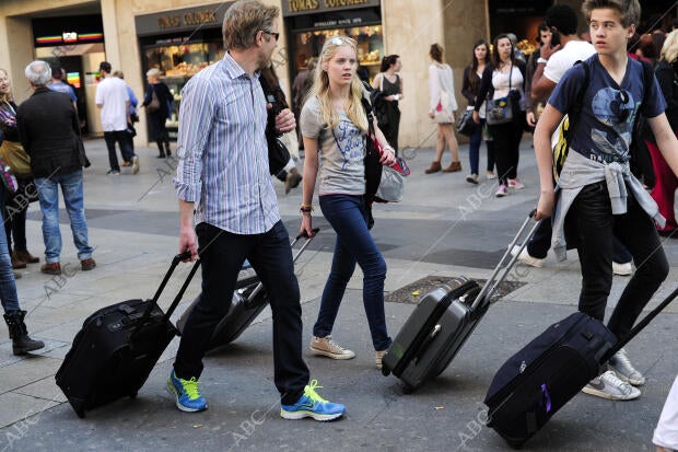 Ambiente en las Calles de Barcelona por las Vacaciones de semana Santa