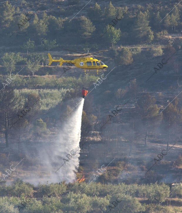 Mikel Ponce.....Valencia........14-5-2014..........Incendio en Chelva y...