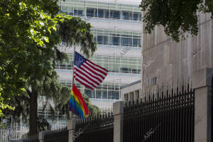 Bandera gay en la embajada americana Foto, Isabel Permuy Archdc