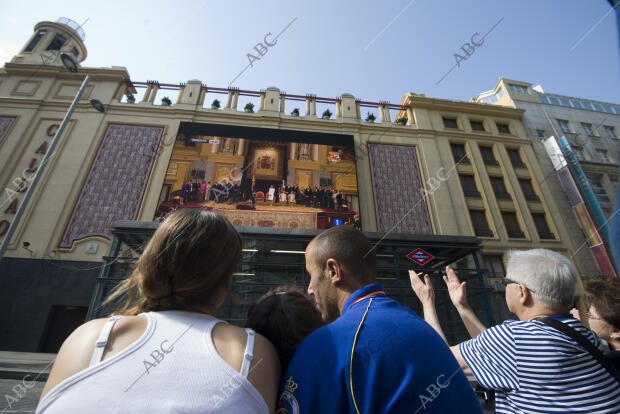 Proclamacion Felipe Vi plaza Callao gran Via Madrid 19/06/2014 foto Matias nieto...