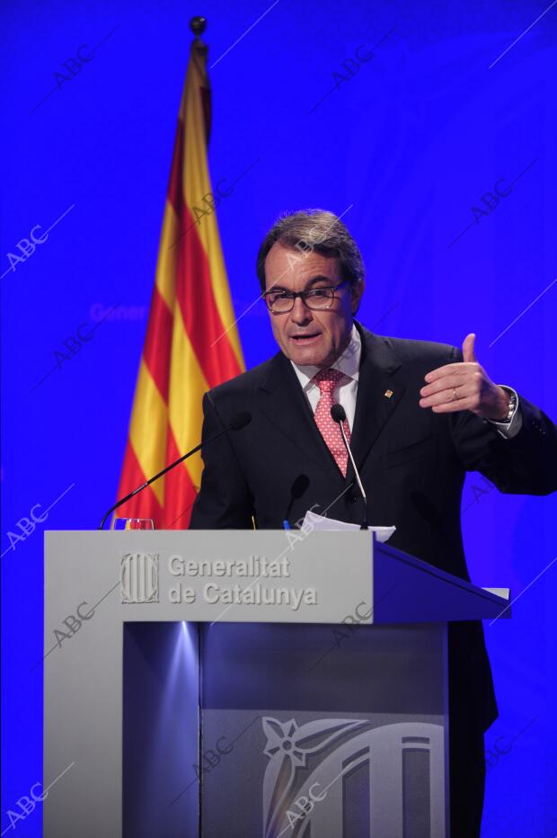 El presidente de la Generalitat, Artur Mas, en rueda de prensa para hacer...