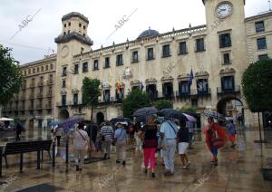 Llegan las primeras lluvias a Alicante