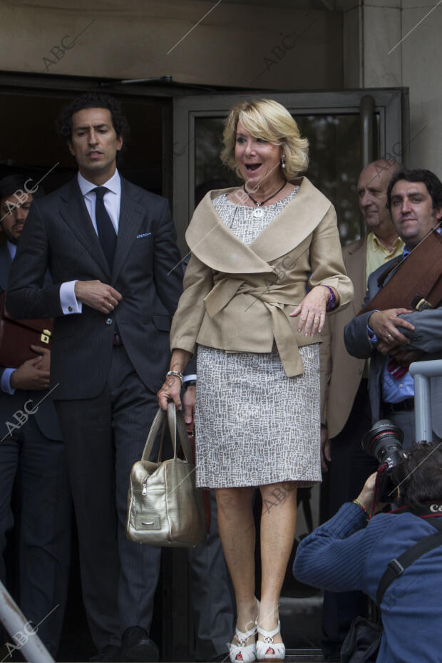 Esperanza Aguirre declara en los juzgados de plaza Castilla foto Isabel permuy...