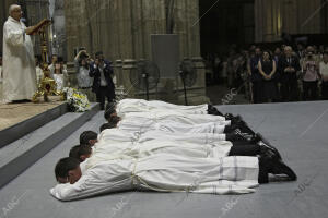 Ceremonia presidida por el arzobispo Monseñor Asenjo, en la Catedral de Sevilla
