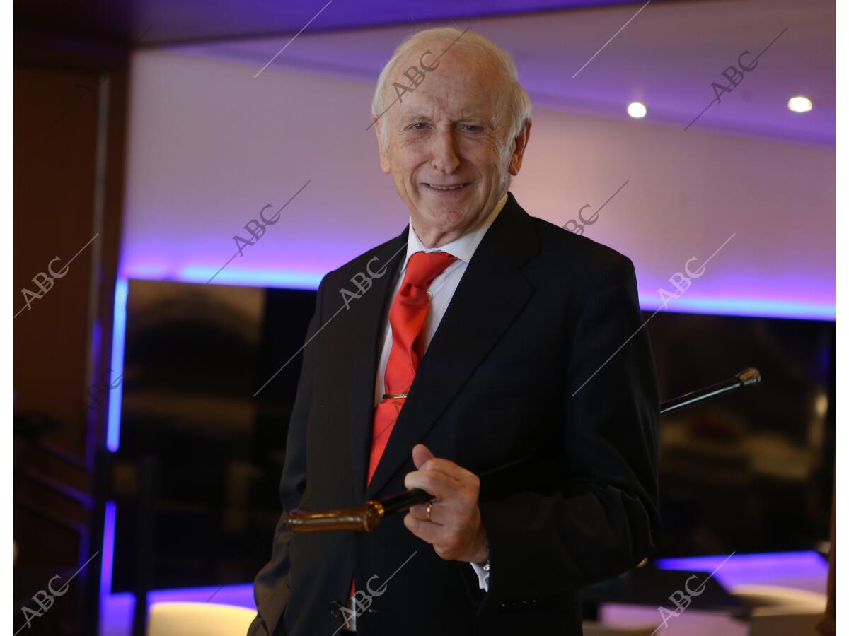 Entrevista A Leopoldo Abadía Archivo ABC