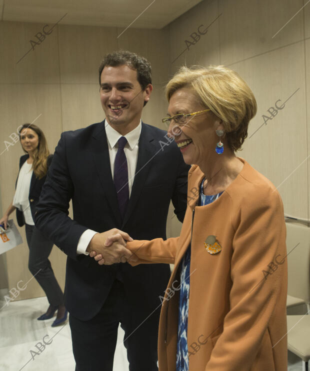 Reunion entre rosa diez y Albert Rivera ,