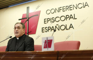 Rueda de prensa del secretario general de la conferencia episcopal José María...