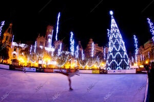 Encendido en la plaza del Ayuntamiento