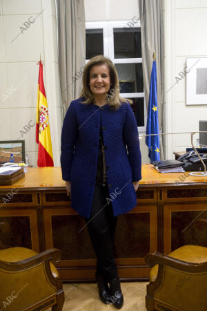 entrevista con la Ministra de empleo Fatima Bañez