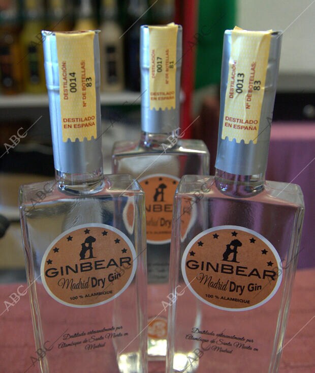 Ginbearm, la primera ginebra made in Madrid, que venden en el Mercado de la...
