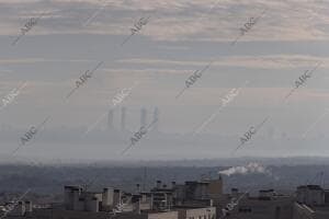 Vistas de la ciudad de Madrid hoy domingo con índices de contaminación bajos