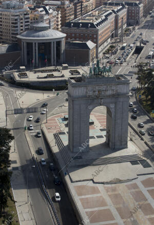 Reportaje del Faro de Moncloa. Arco de la Victoria