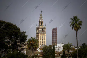 La Giralda y la Torre Pelli