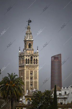 La Giralda y la Torre Pelli