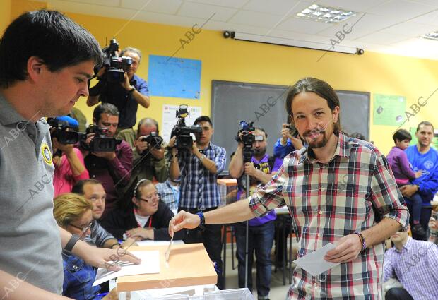 Votaciones en el Instituto Tirso de Molina