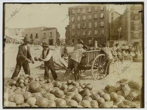 Feria de los melones en el campo de las Vistillas