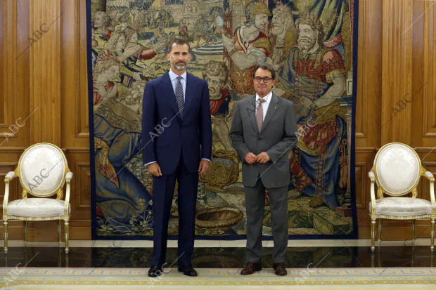 El Rey Felipe Vi Recibe A Artur mas en el palacio de la Zarzuela