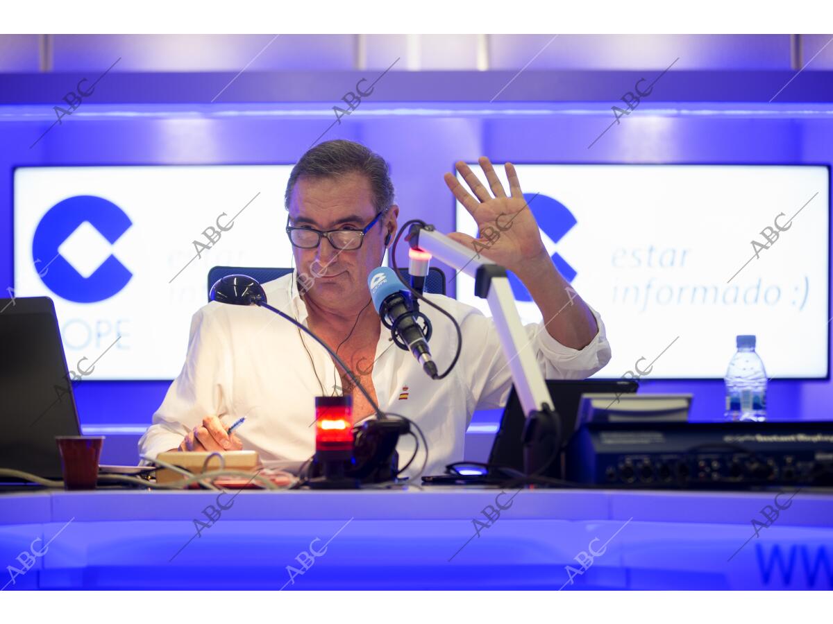 Primer programa de Carlos Herrera en la cadena Cope - Archivo ABC