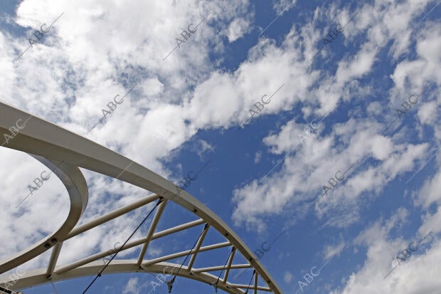 En la Imagen, el puente Abbás Ibn Firnás