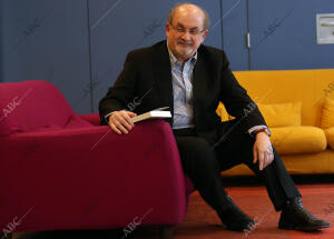 Entrevista al escritor Salman Rushdie