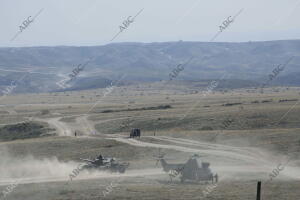 S.M el Rey Felipe Vi, Asiste al ejercicio Trident Juncture, en el campo de...