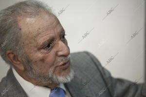 Entrevista a Julio Anguita por la presentación de su nuevo libro, «Atraco a la...