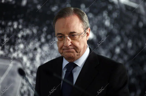 Florentino Pérez en rueda de prensa en el estadio Santiago Bernabéu