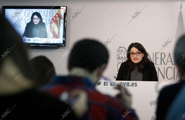 Mónica Oltra en el pleno del Consell