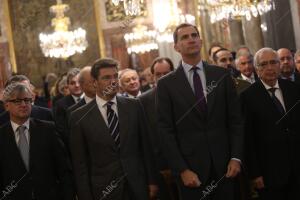 S.M. el Rey Felipe VI preside el solemne acto de concesión de la nacionalidad a...