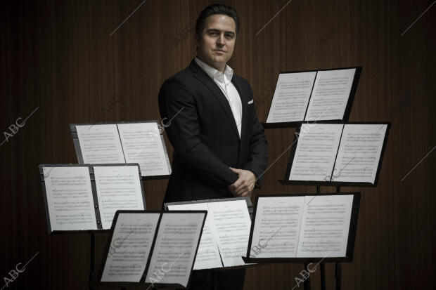 Entrevista al director de orquesta Constantino Martínez Orts