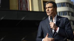 Pedro Sánchez en un acto de campaña en Callao