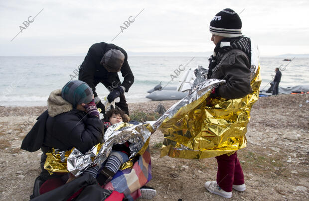 Llegada a las playas de Kratigos de refugiados procedentes de Turquía en balsas...