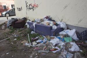 Basura y suciedad en la zona de Puente de Vallecas