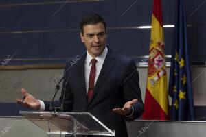 Rueda de prensa en el Congreso de los Diputados de Pedro Sánchez, anunciando su...