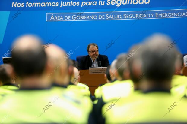 El concejal de seguridad Javier Barbero, en la inauguración de un curso de...