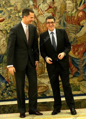 Audiencia de S.M. el Rey Felipe Vi con el presidente del congreso de los...