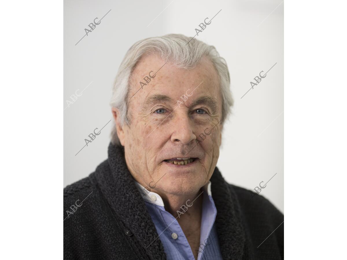 Entrevista A Terry oNeill - Archivo ABC