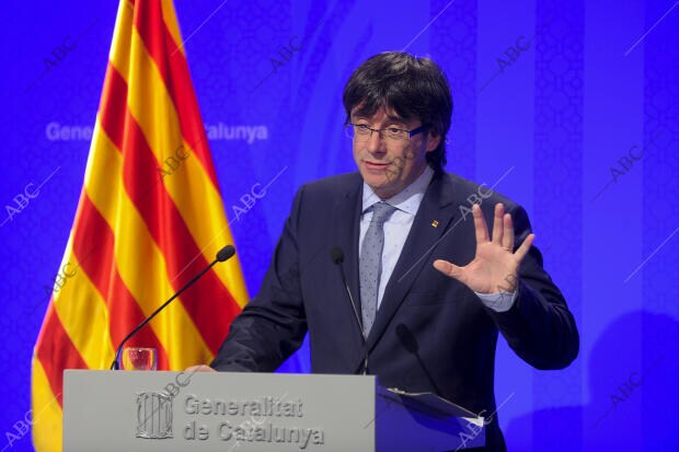 Rueda de prensa del presidente de la Generalitat, Carles Puigdemont