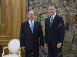 Visita del príncipe Alberto Ii de Mónaco al Rey Felipe Vi, en el palacio de la...