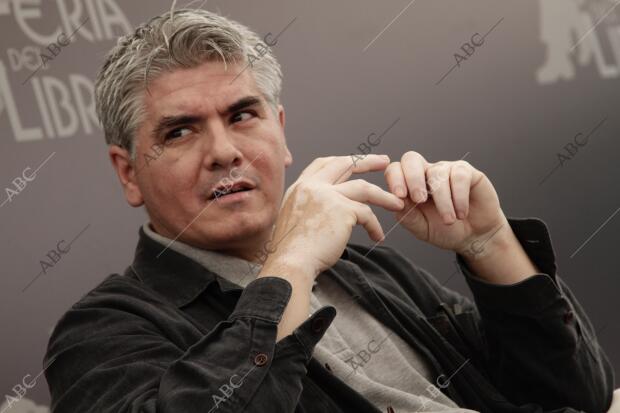 Presentación del libro de Juan Bonilla 'Biblioteca en llamas y poemas...