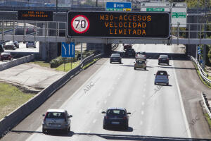 M30 señales de restricción de la velocidad por los altos índices de...