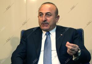 Entrevista al ministro de exteriores turco Mevlut Cavusoglu