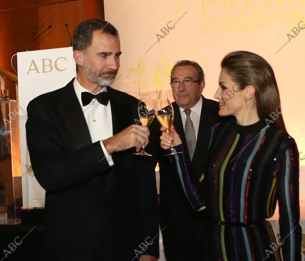 Entrega de los premios Mariano de Cavia, Luca de Tena y Mingote, por parte de...