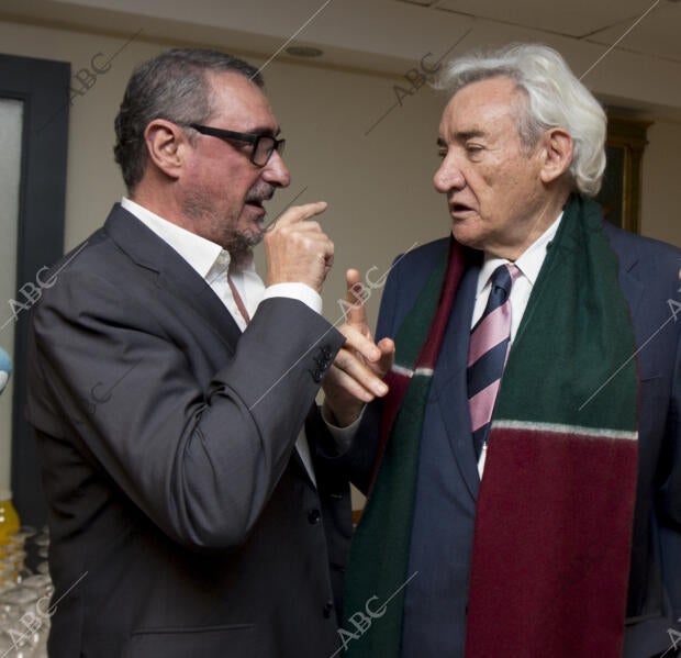 La cadena COPE ha celebrado el Día Mundial de la radio juntando en, «Herrera en...