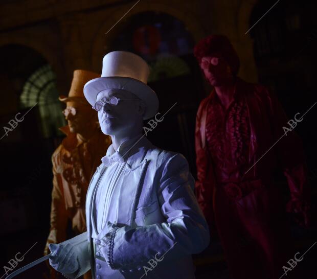 Baile de Mascaras en la plaza Mayor