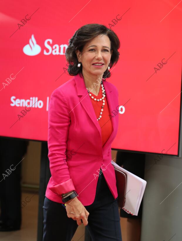 Rueda de prensa de Ana Patricia Botín presidenta del Banco Santander para...