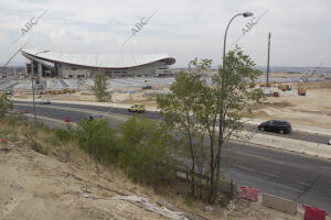 El estadio Wanda Metropolitano desde el acceso de la M40