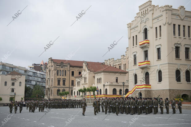 Jura de bandera en el cuartel de el Bruch