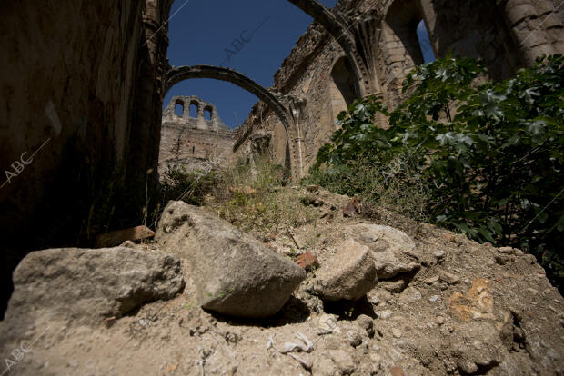 Reportaje sobre el Monasterio de Pelayos de la Presa, actualmente en...